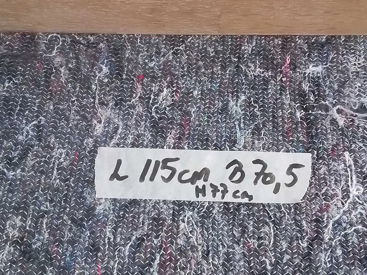 Billede 2 - Lille spisebord I lys egetræ 