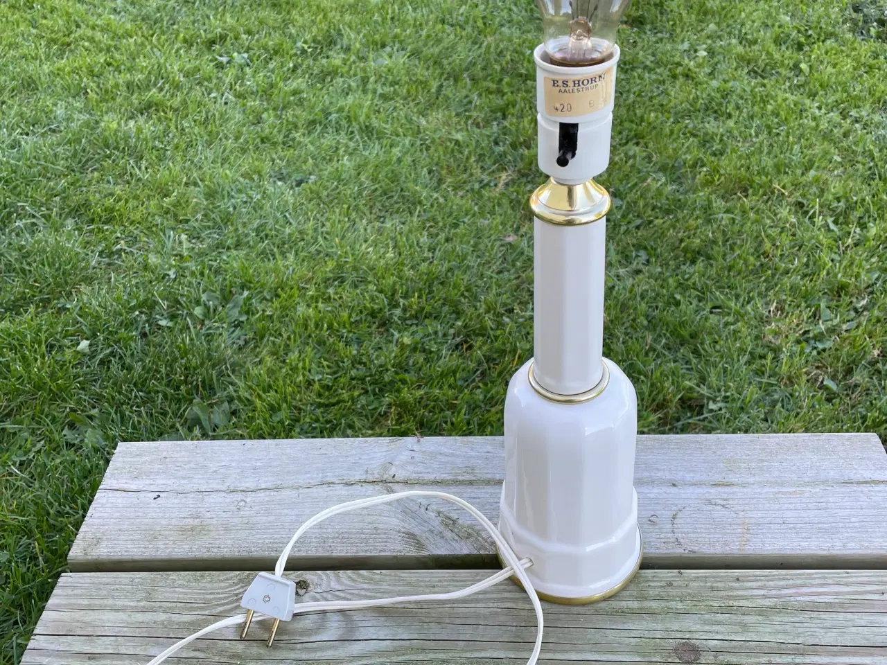 Billede 1 - Heiberg bordlampe med glødepære og skærm