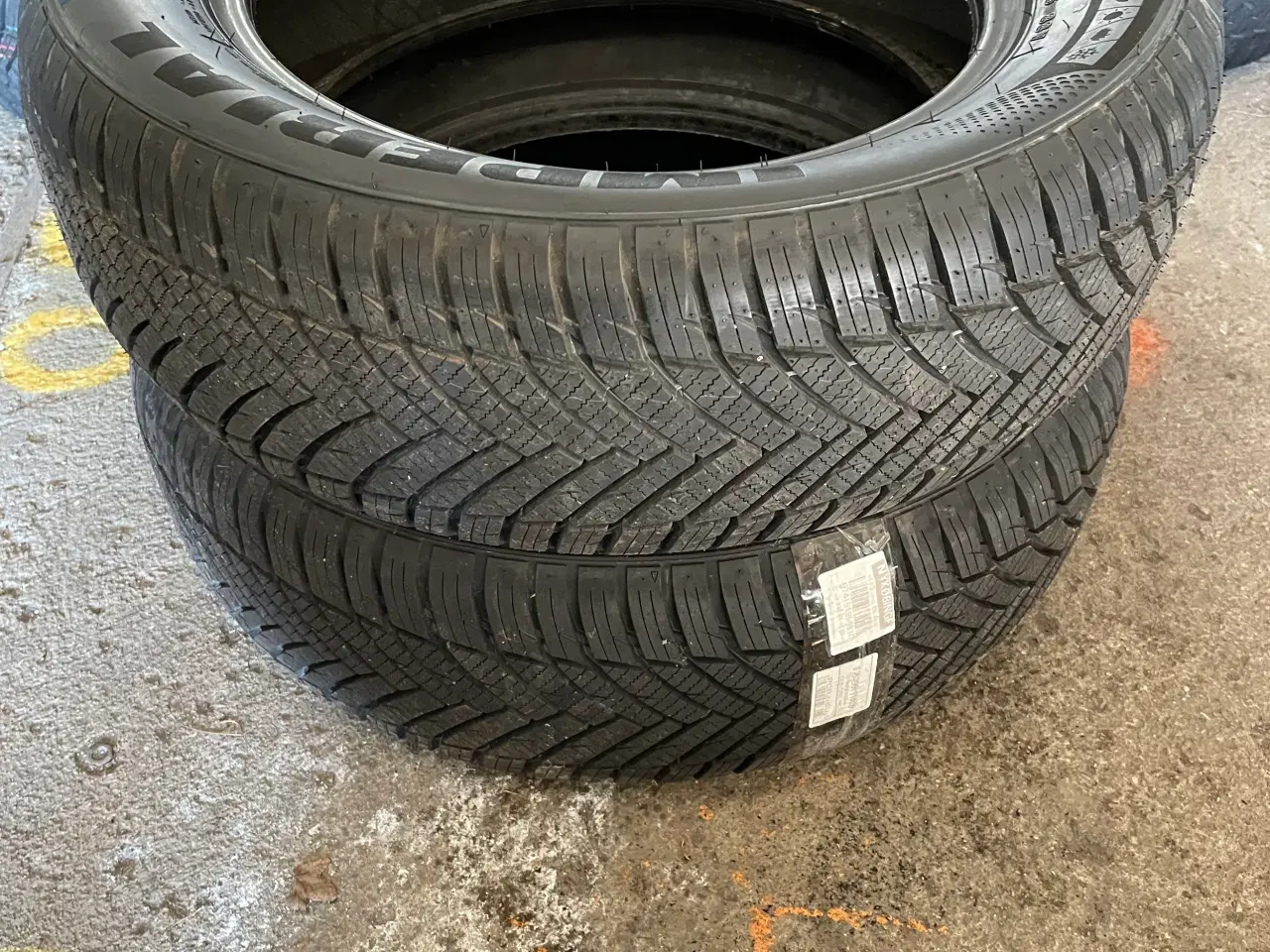 Billede 2 - 15 Imperial 195/60r15 Ref.H6 helårsdæk