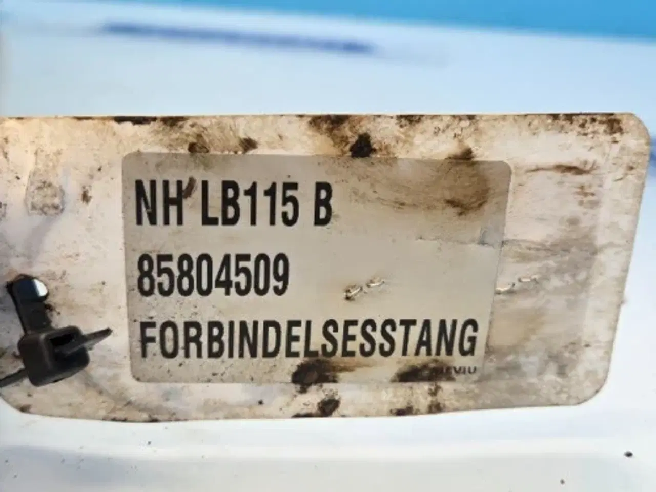 Billede 6 - New Holland LB115B Forbidelsesstang 85804509