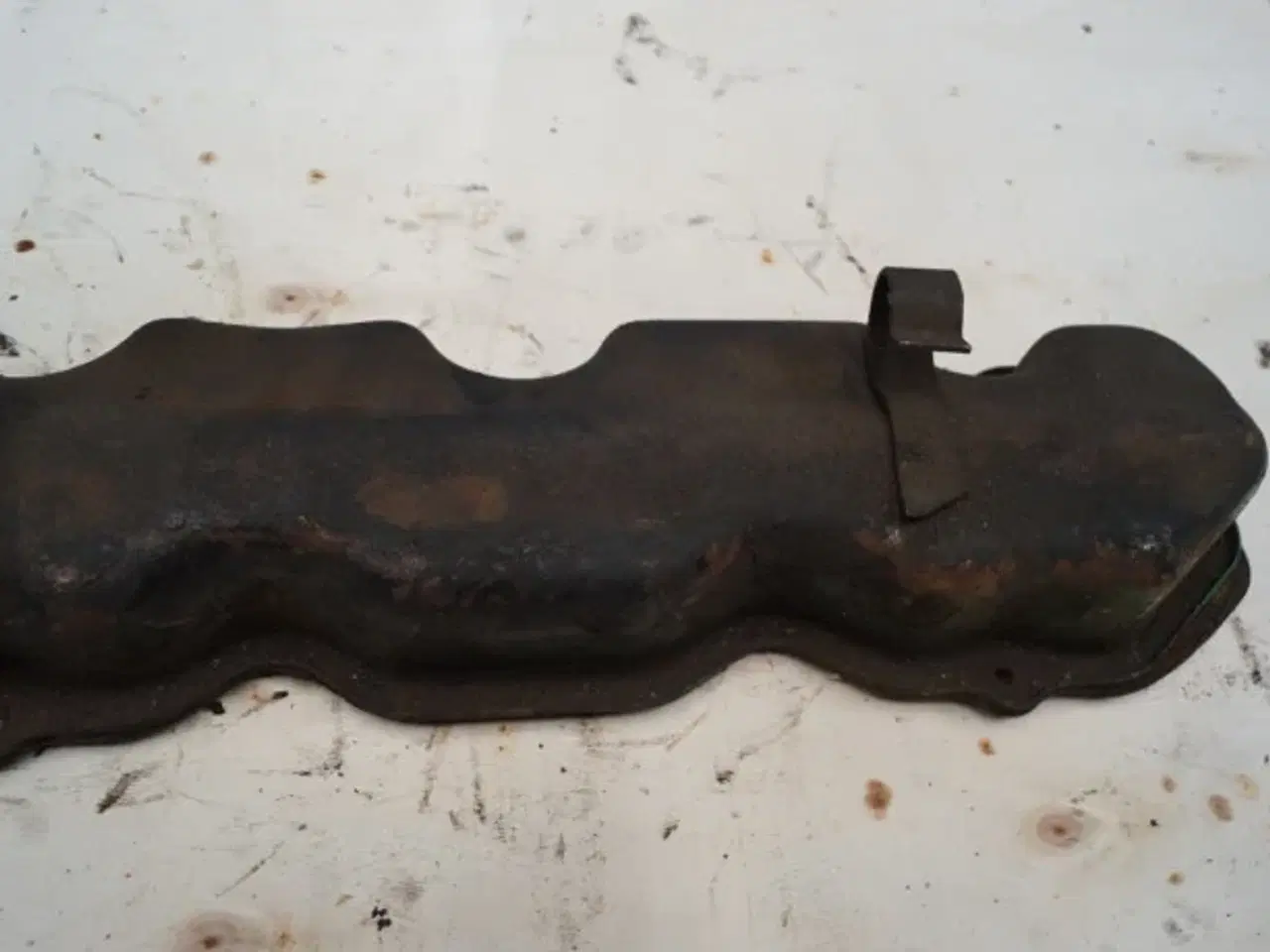 Billede 10 - John Deere 4240S Ventil Doksel AR93172