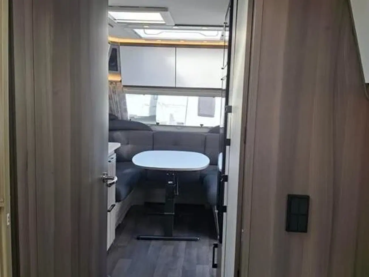 Billede 9 - Kabe Estate 560 GLE