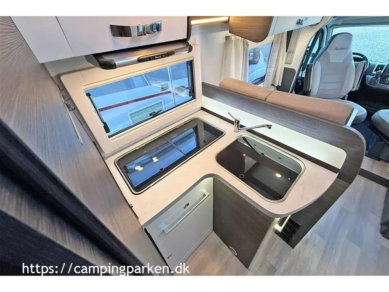 Billede 6 - 2021 - Benimar Mileo 296   Flot og velholdt camper med Queens bed