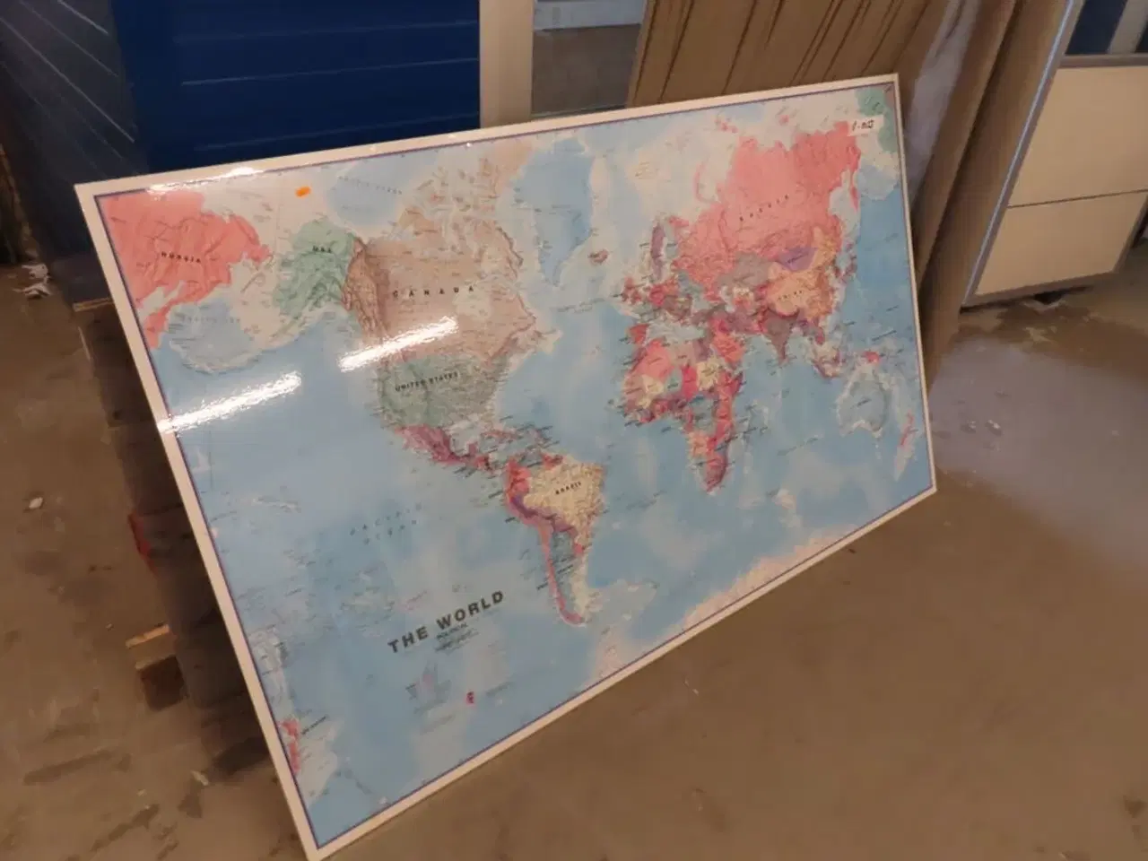 Billede 1 - Verdenskort på plade