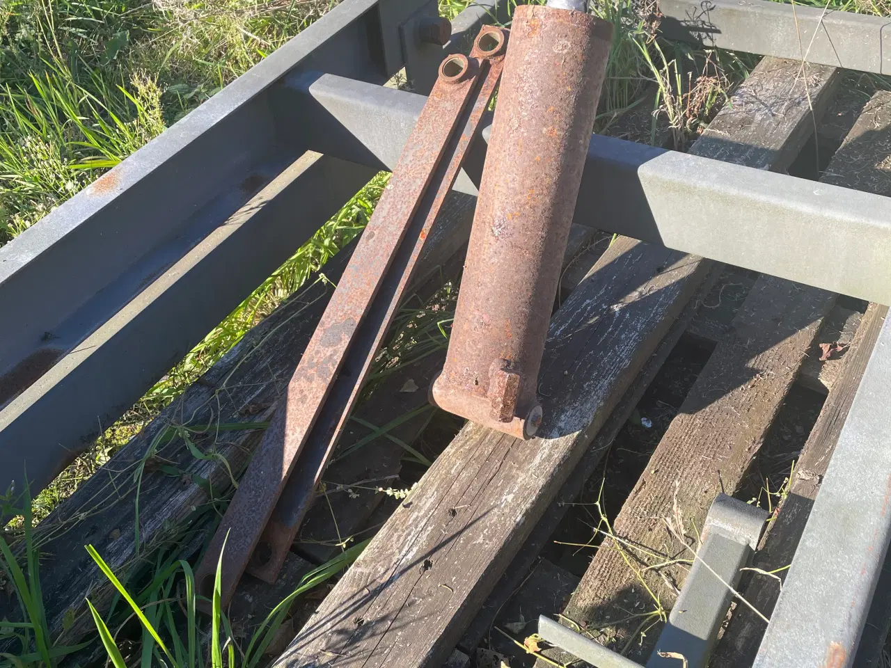 Billede 5 - Hydralikstation med tiplad