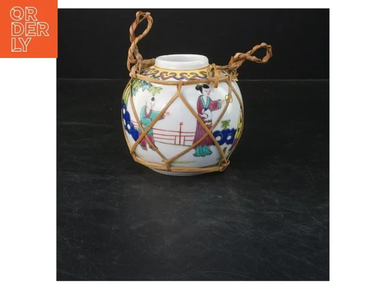 Billede 2 - Dekorativ kinesisk keramikkrukke med bambusdetaljer (str. 10x11 cm)