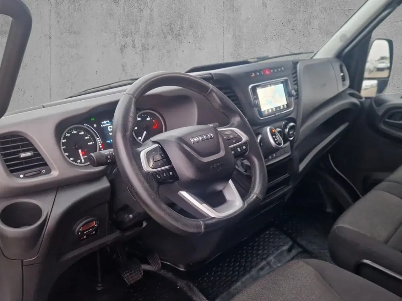 Billede 14 - Iveco Daily 3,0 35S18 12m³ Van AG8