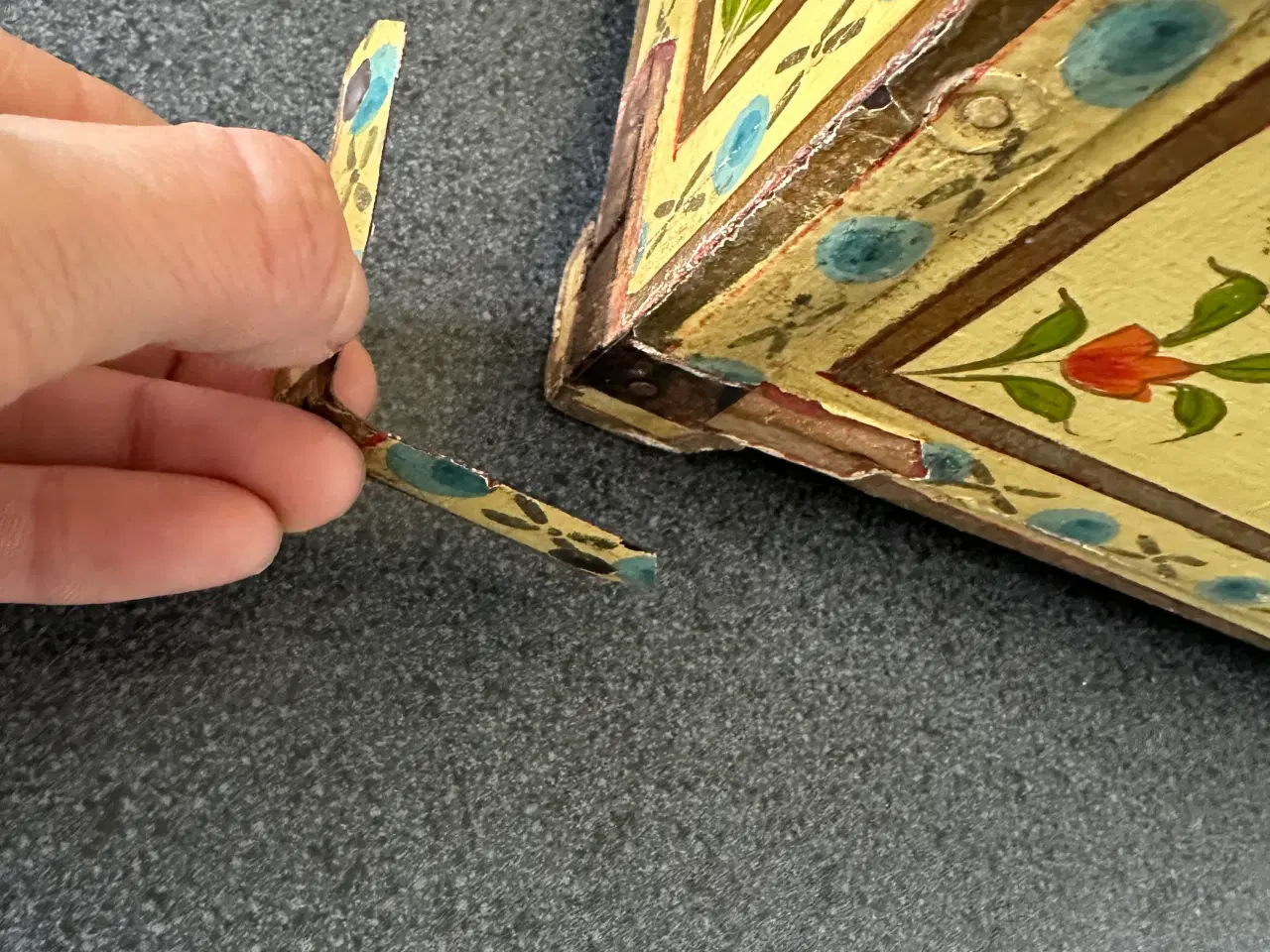 Billede 4 - Dekorativt træskrin.