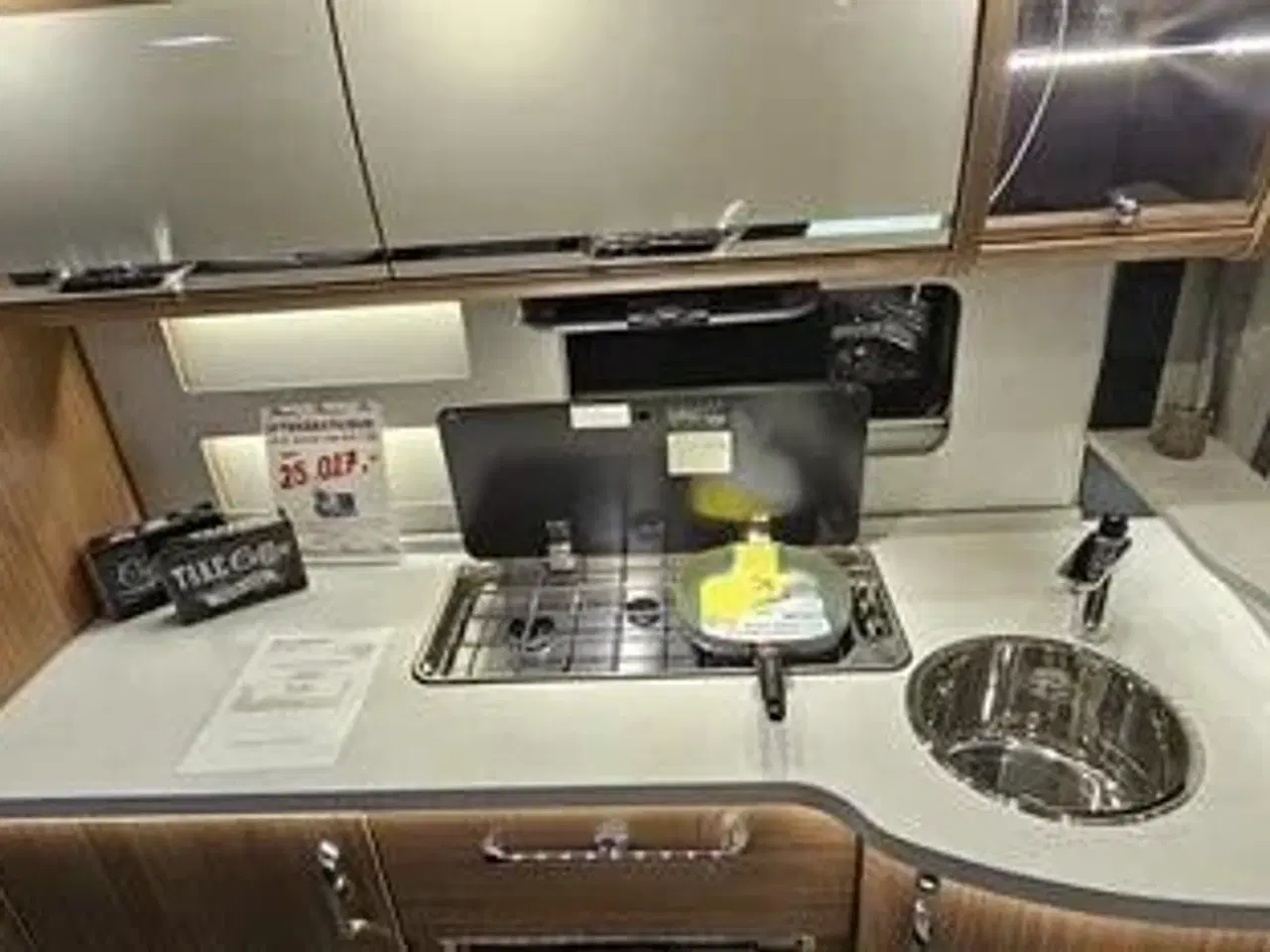 Billede 10 - Knaus SÜDWIND Scandinavian Selection 650 UDF - VINTERTILBUD Mover Kr: 1.- Spar 27.898