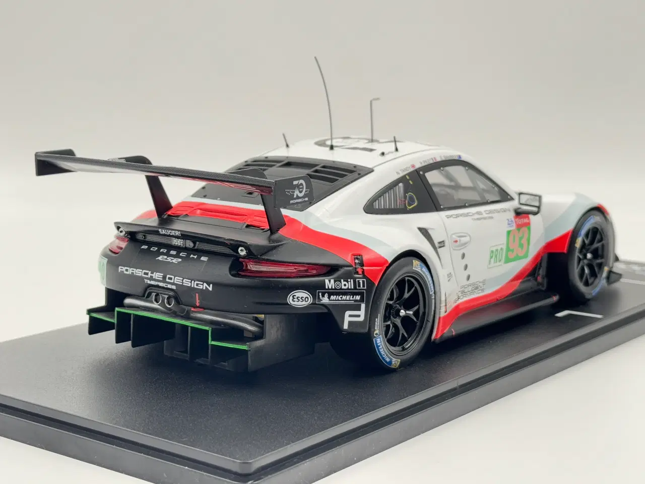 Billede 3 - 2018 Porsche 911 GT3 RSR #93 Le Mans - 1:18  
