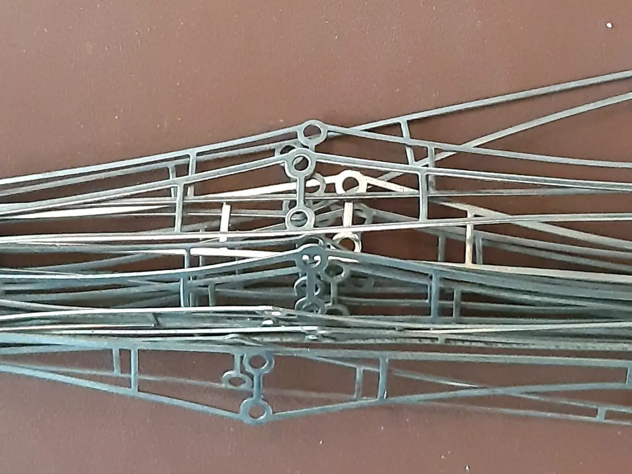 Billede 7 - Märklin, kæmpe lot luftledninger og standere.