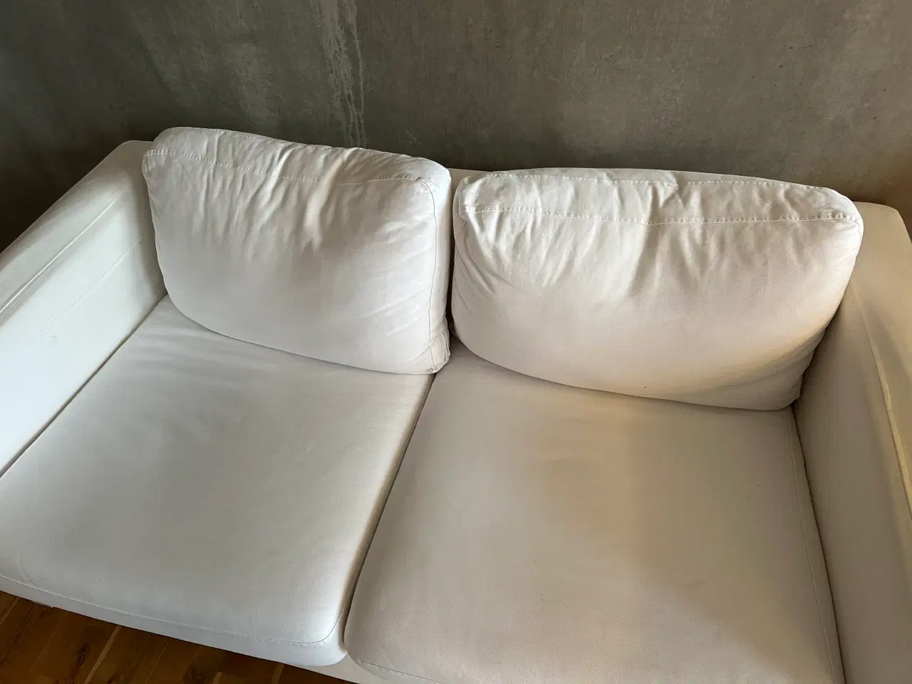 Billede 2 - Hvid 2. personers sofa fra IKEA