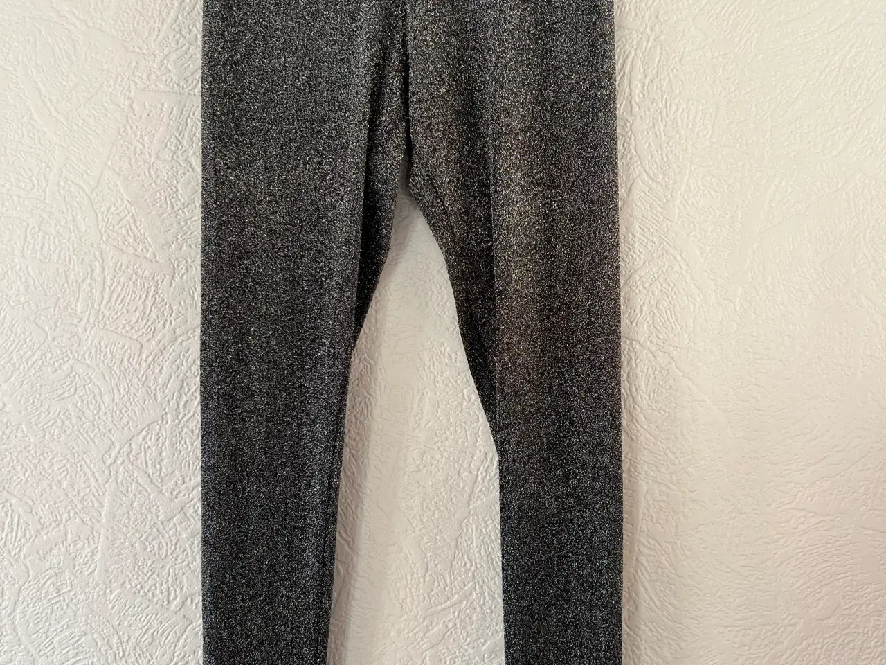 Billede 1 - Glimmer Leggings fra Liberte. (Str. M/L)