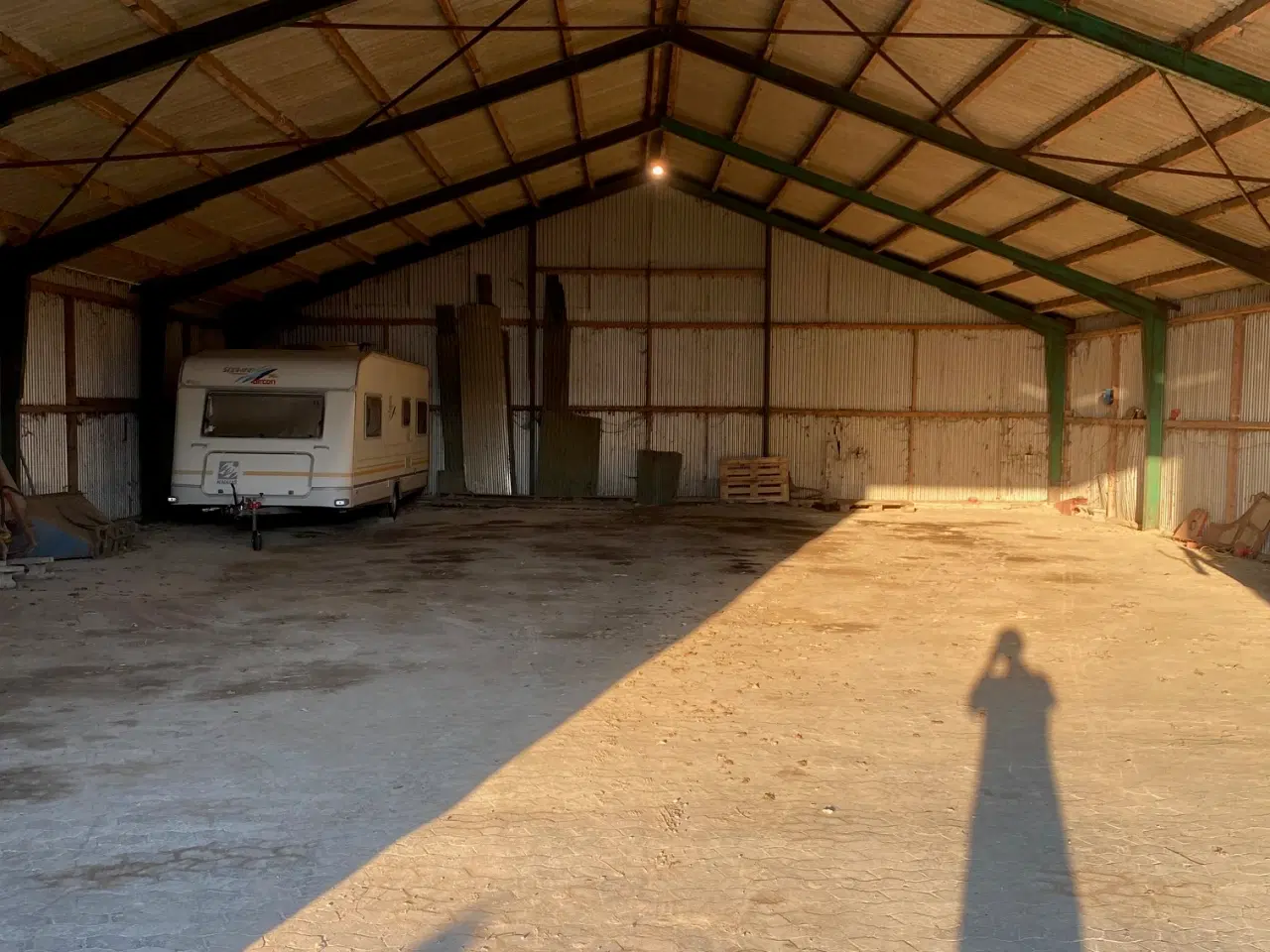 Billede 2 - Opbevaring af campingvogn