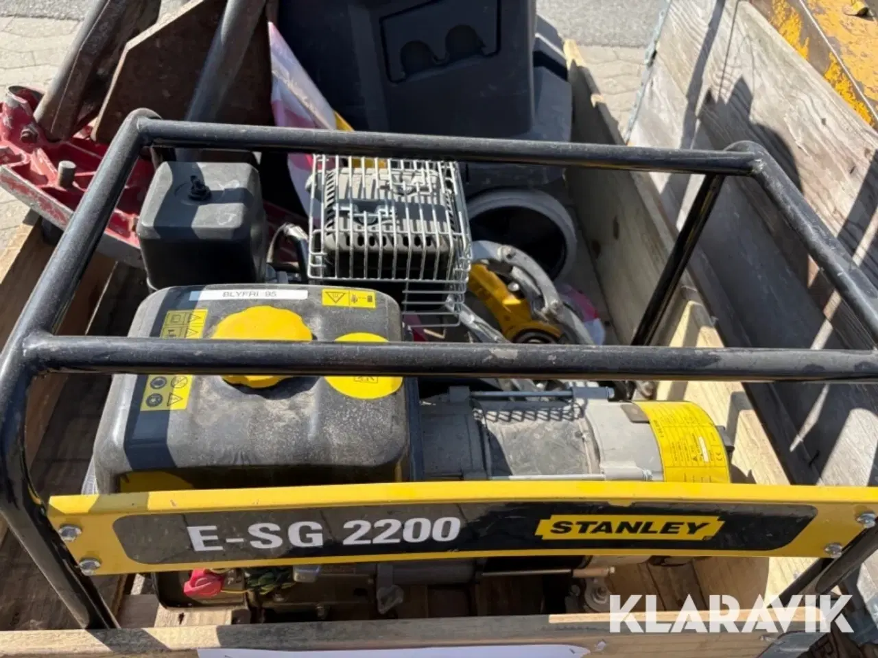 Billede 7 - Støvsuger, generator og vvs bord - 5 dele