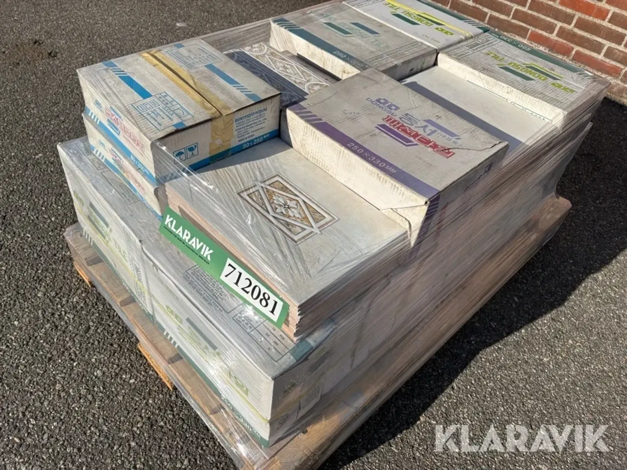 Billede 1 - Fliser Dungsu Tile mørk beige – 29,8 m² + border og dekorer