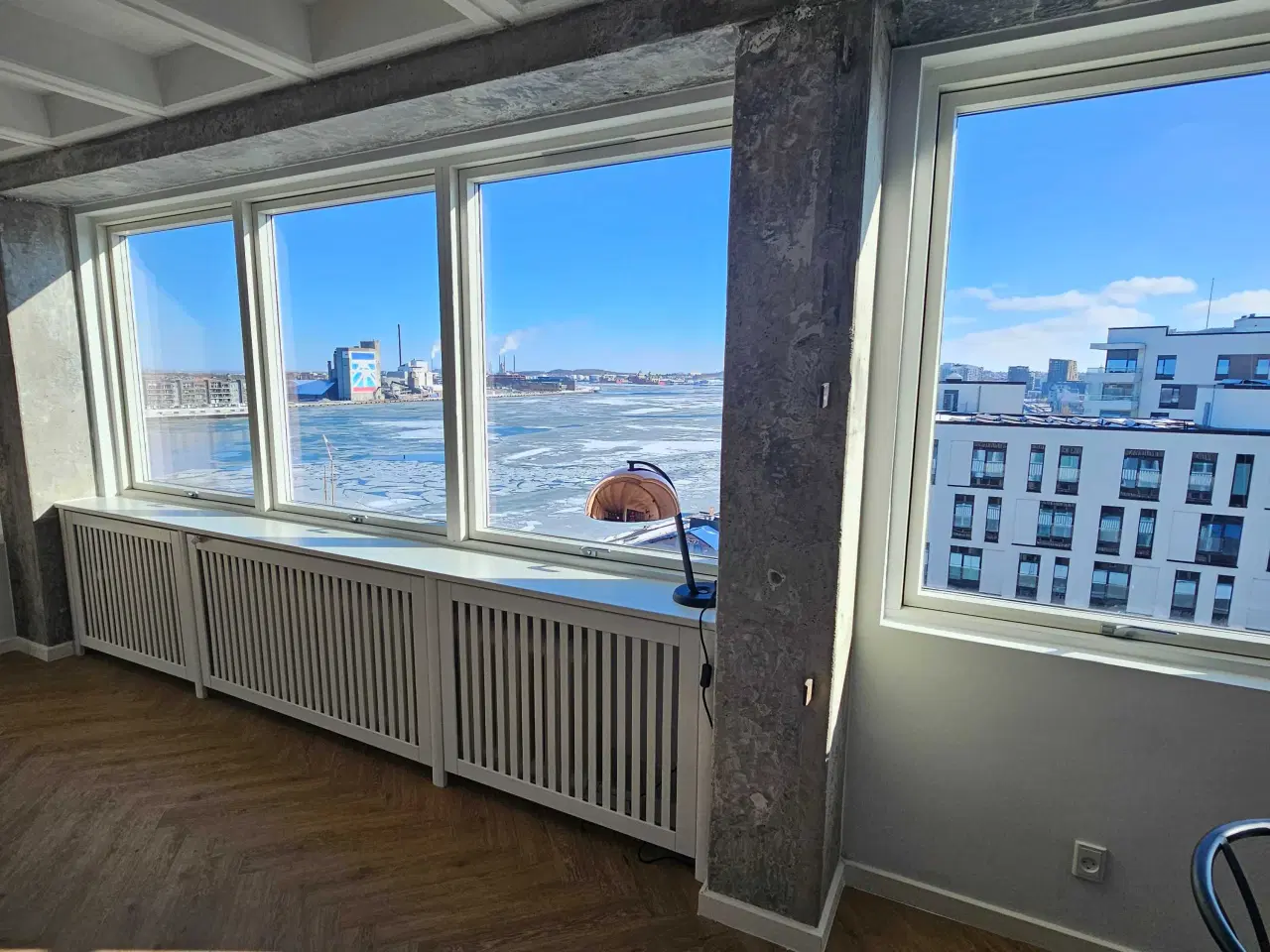 Billede 2 - Unik renoveret og centralt placeret lejlighed med 