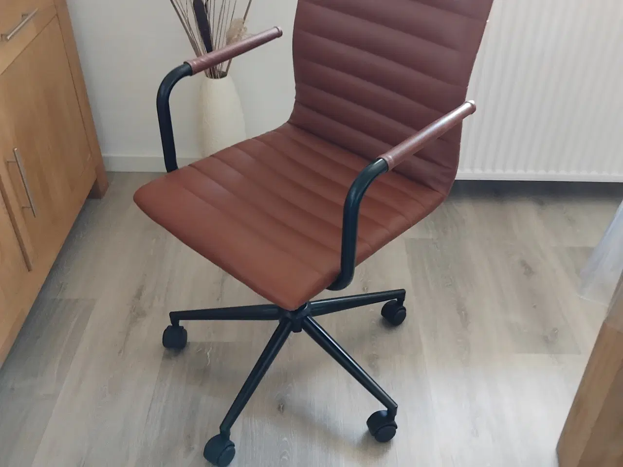 Billede 3 - Ny kontorstol Shannon fra ILVA