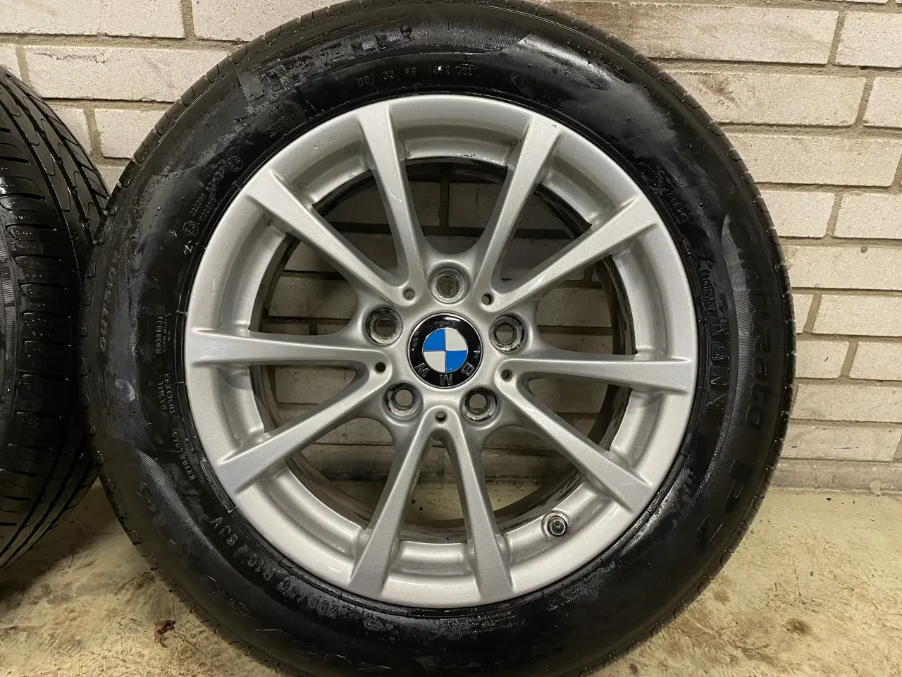 Billede 5 - 16 BMW 3 205/60/16 Ref.108b sommer