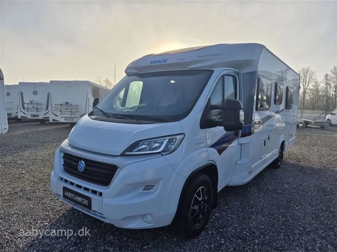 Billede 4 - 2018 - Knaus Sky TI 700 MEB Automatgear. Solceller. Batteri. cykelstativ. Elektrisk indgangstrin. Elektrisk Markise. Anhængertræk. KUN 35,700 KM!!!