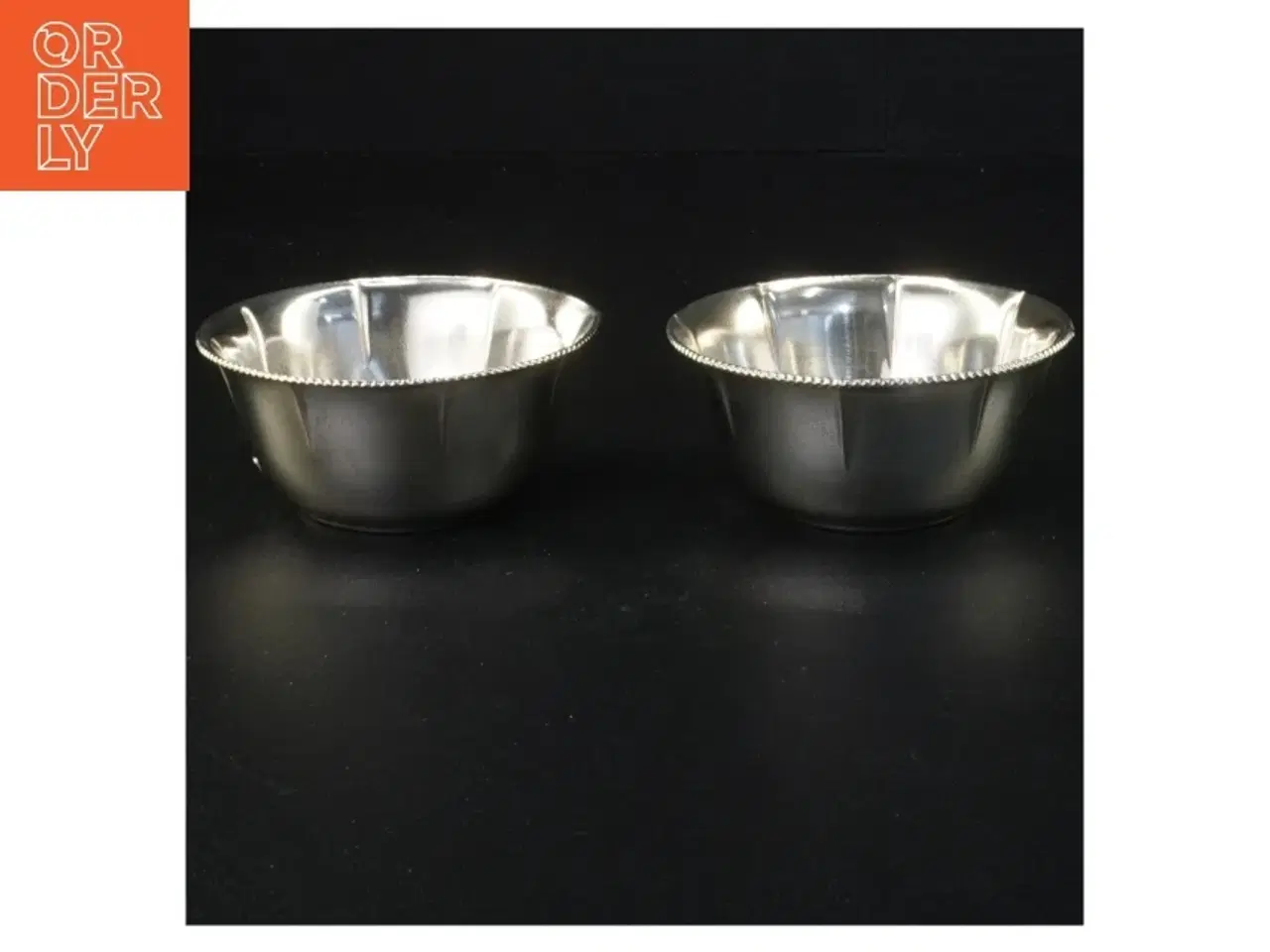 Billede 1 - Sølvfarvede metalskåle (str. 9 x 4 cm)