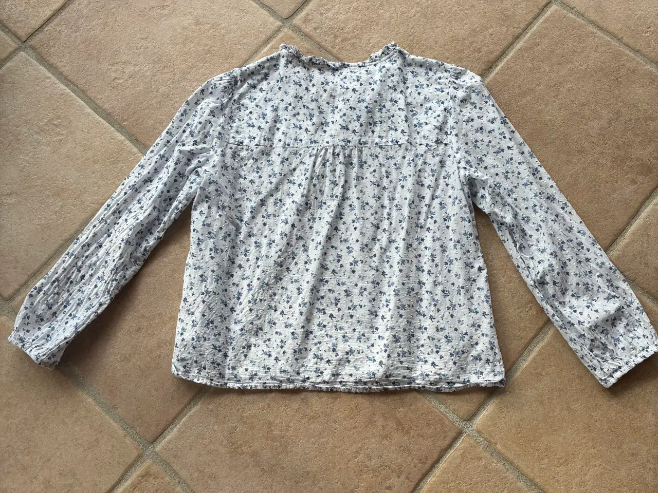 Billede 2 - Only Pigalle bluse str. L