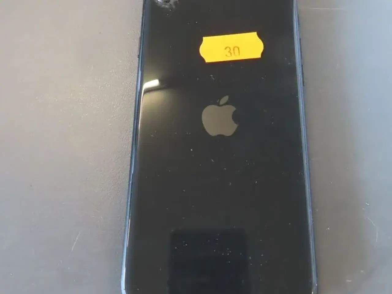 Billede 2 - Mobiltelefon APPLE Iphone SE 3. Gen - 64 GB