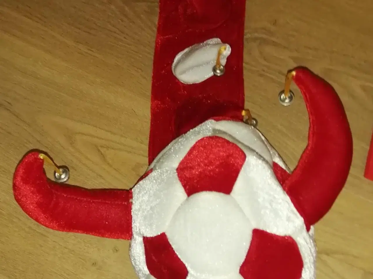 Billede 3 - 3 DANMARK FANARTIKLER, TSHIRT(12 ÅR),HALSTK. HAT