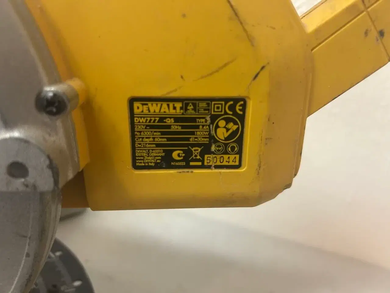 Billede 3 - DEWALT Kap/Geringssav DW777