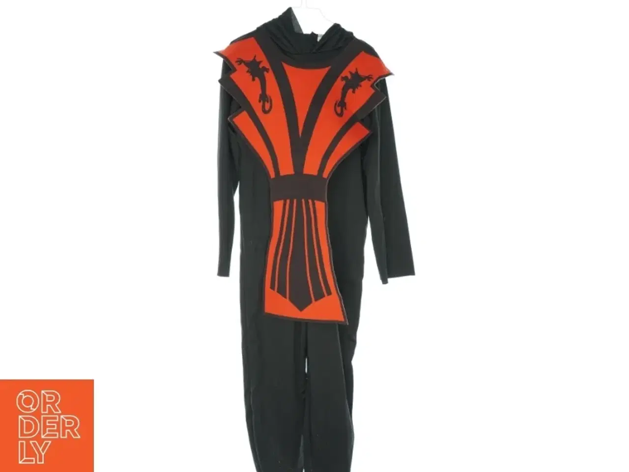 Billede 1 - Ninja dragt. Kostumer & Udklædning fra Ukendt (str. 140 cm)