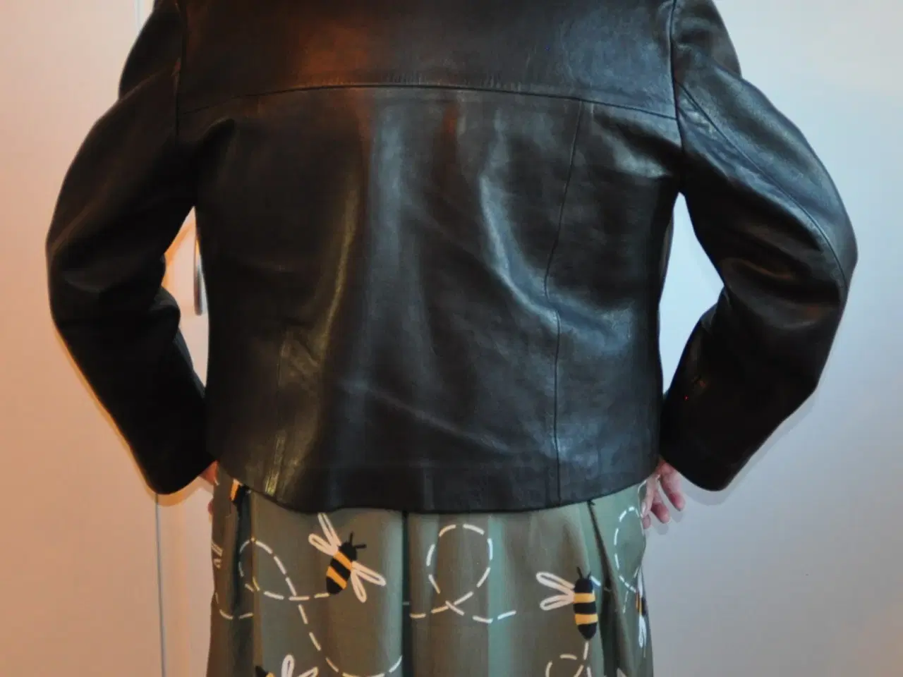 Billede 4 - Sort skindjakke, XL