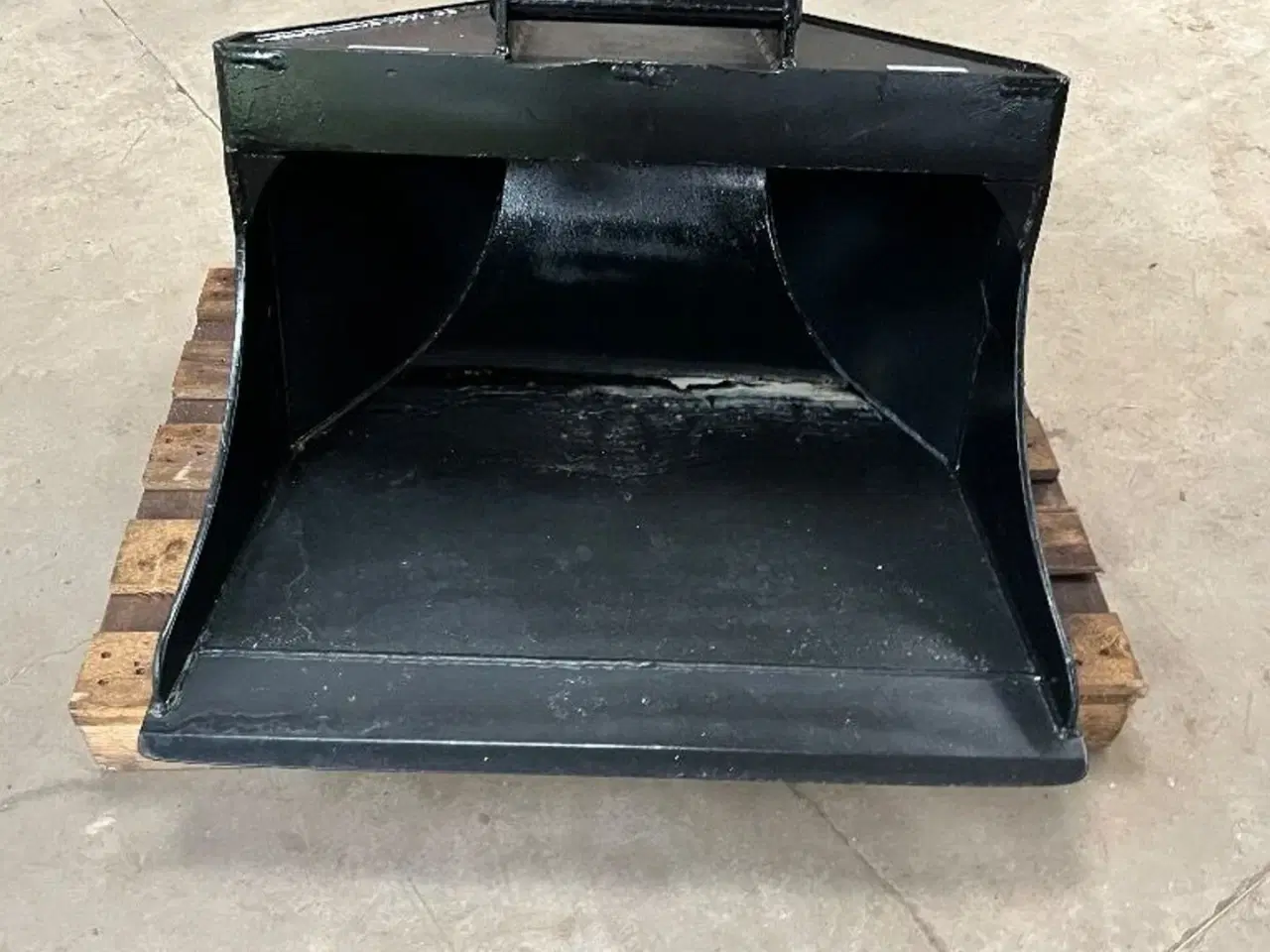 Billede 2 - Fabriksny skovl Svenske skovl / Demo