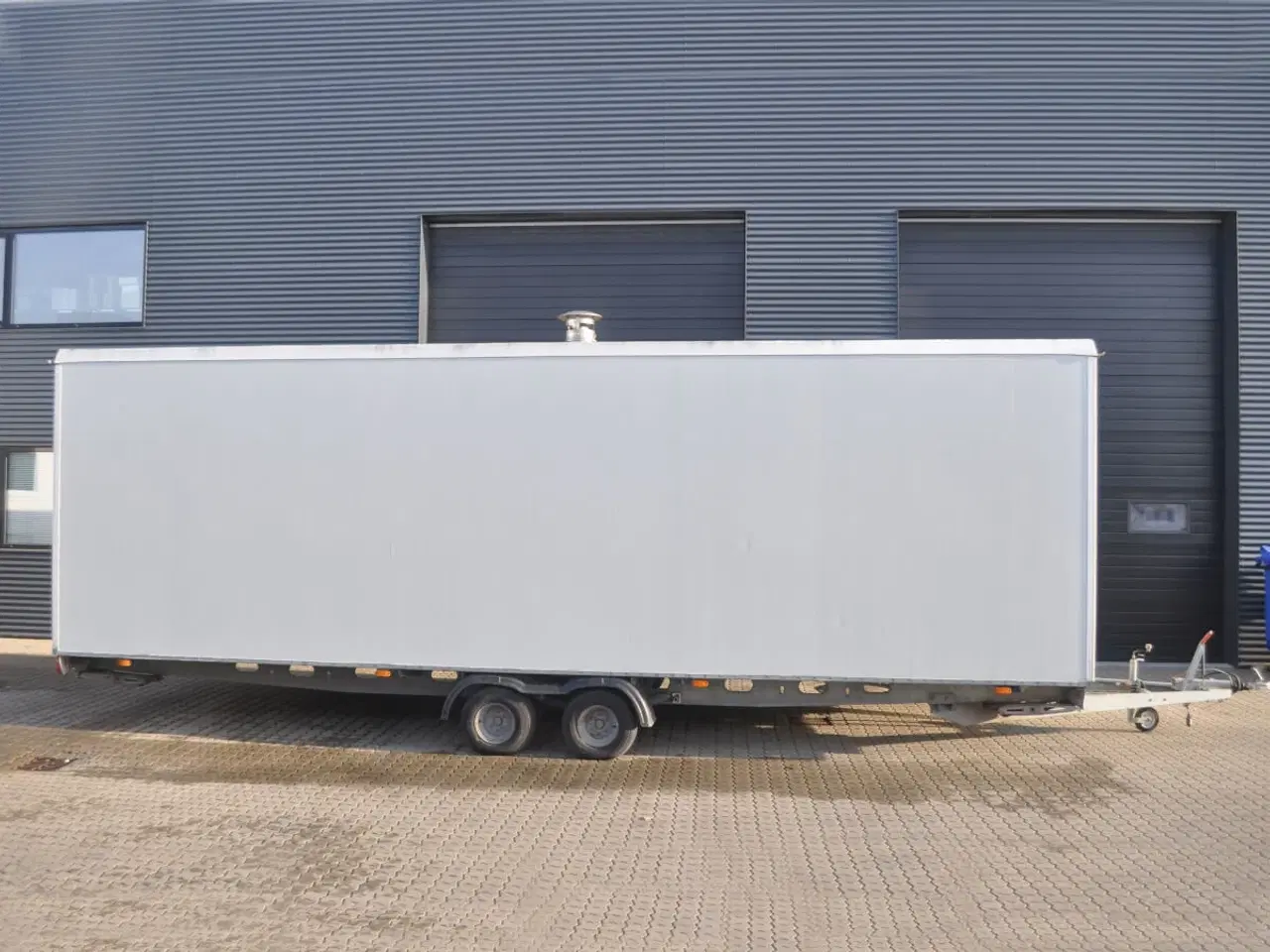 Billede 3 - Badvogn 2x4 med oliefyr