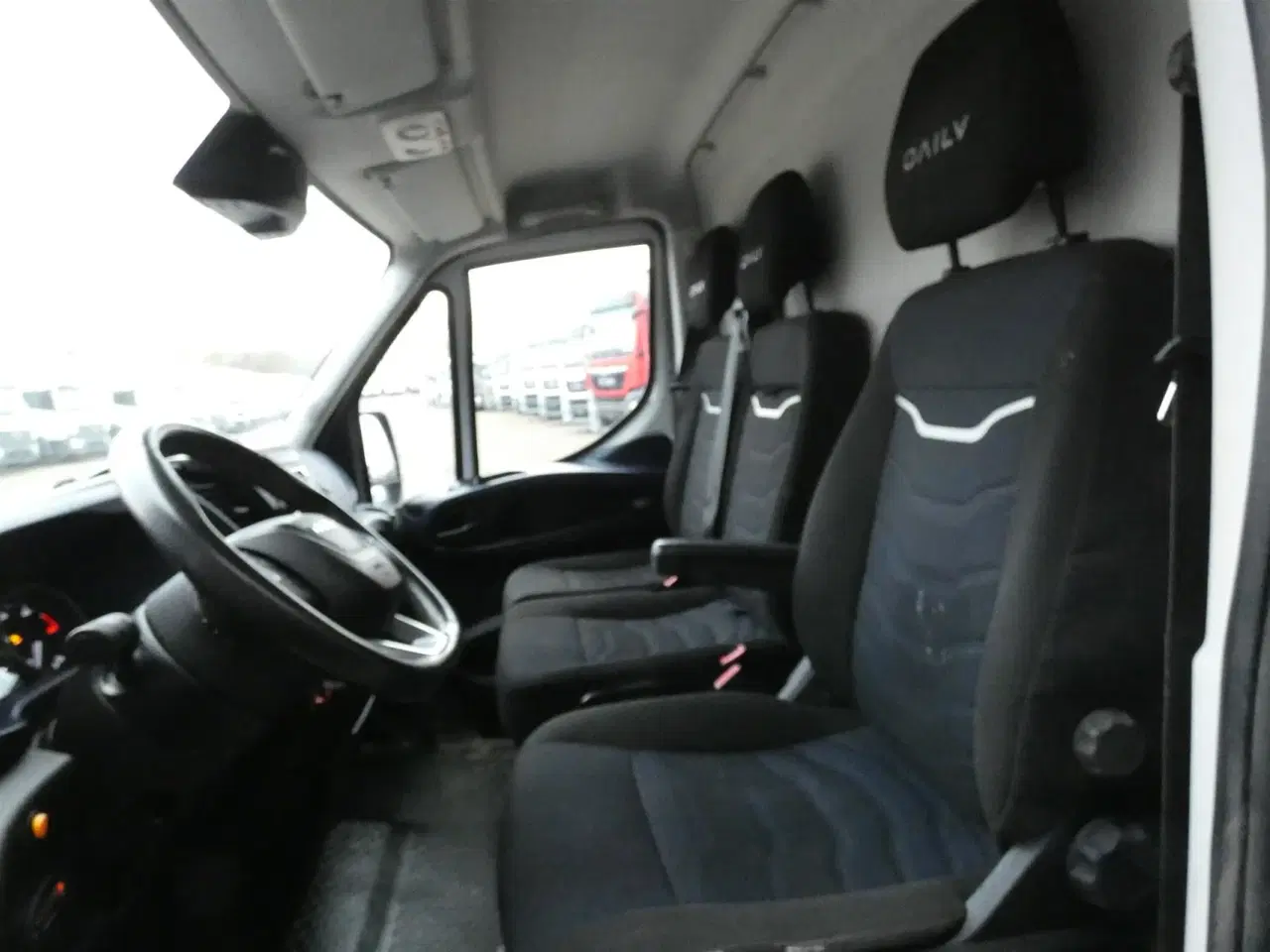 Billede 9 - Iveco Daily 35C18 12m3 3,0 D Hi-Matic 180HK Van 8g Aut.