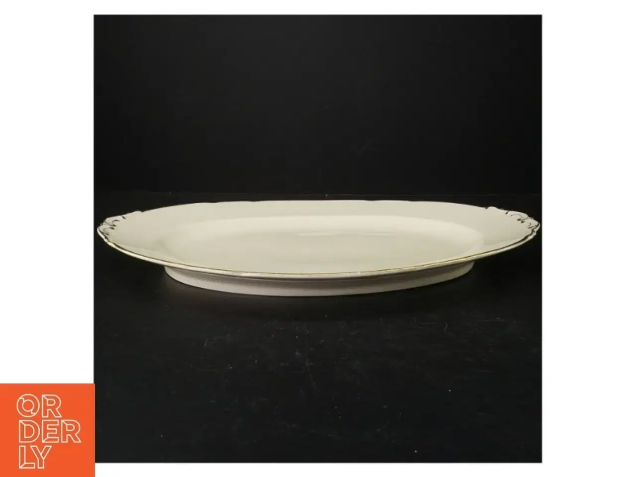 Billede 4 - Hvidt ovalt serveringsfad fra KPM (str. 40 x 29 cm)
