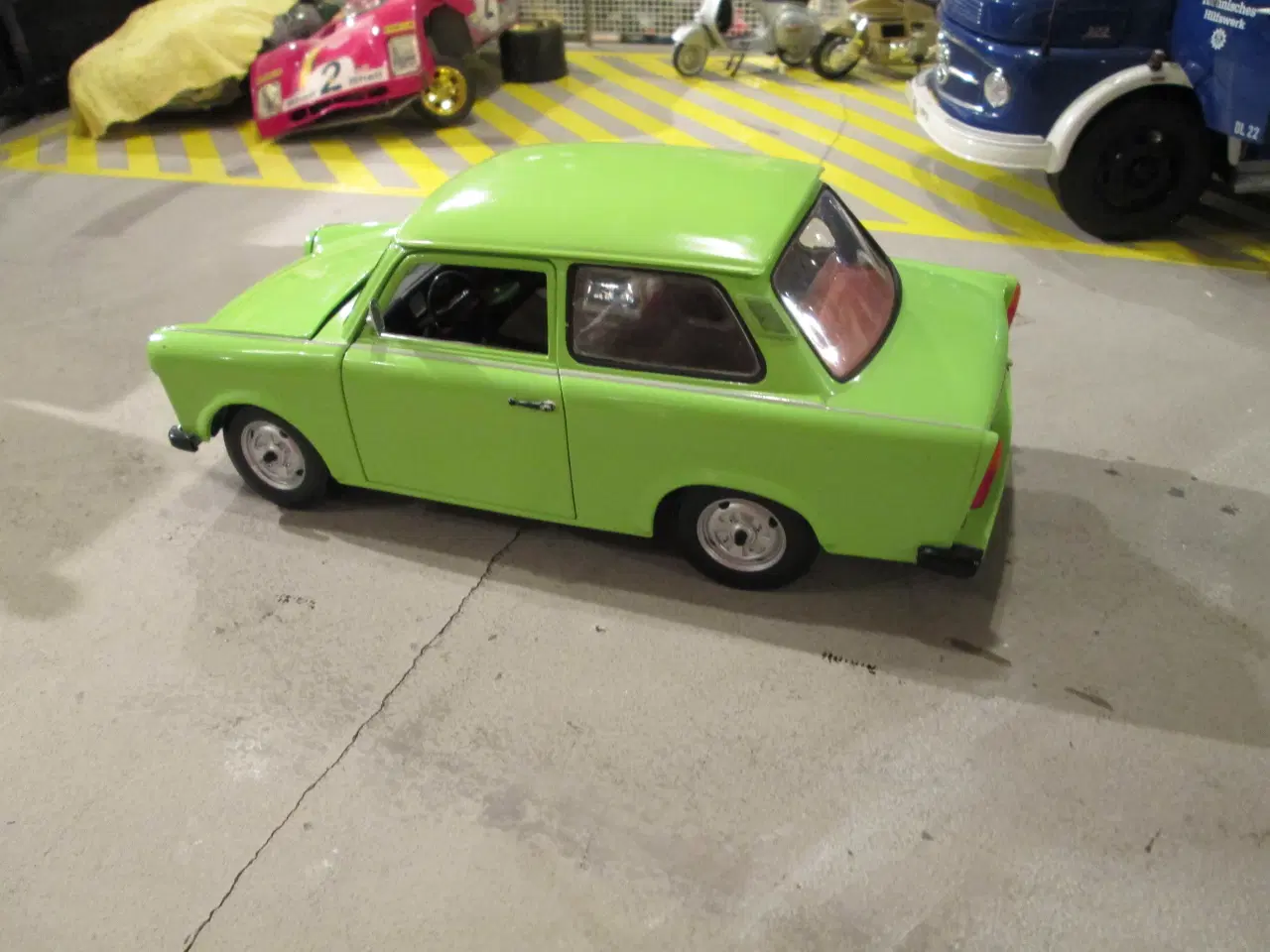 Billede 2 - Trabant 601   Witesse 1:18