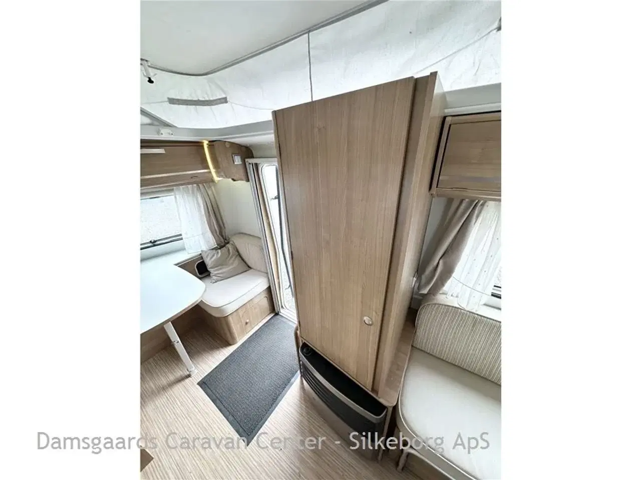 Billede 9 - 2013 - Hymer Touring Familia 310   Thule Omnistore markise - Hæve/sænketag
