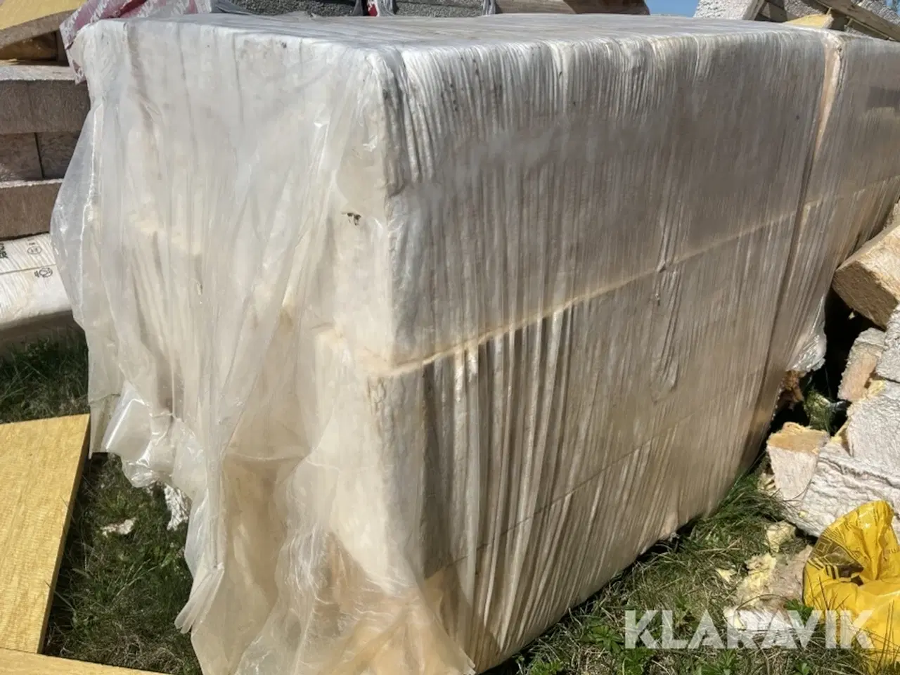 Billede 1 - Isolering Isover ca 130m2