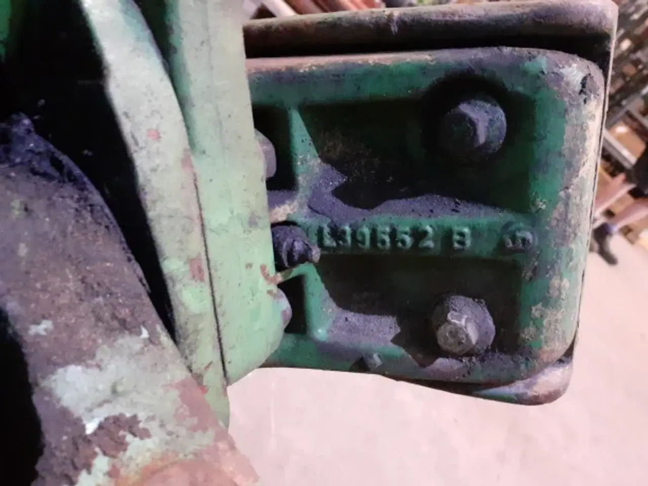 Billede 20 - John Deere 4040S Foraksel APL3054