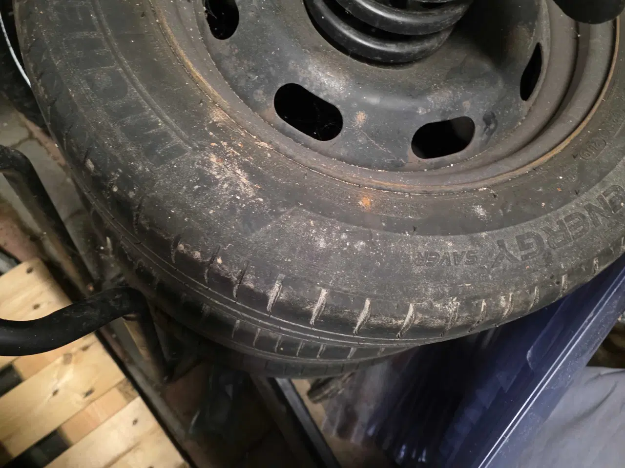 Billede 1 - Brugte stålfælge m/dæk