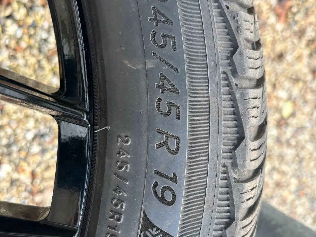 Billede 2 - Fine alufælg med vinterdæk.