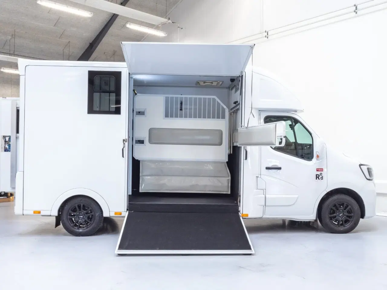 Billede 2 - Renault Master IV T35 2,3 dCi 180 L3H2 Kassevogn aut.