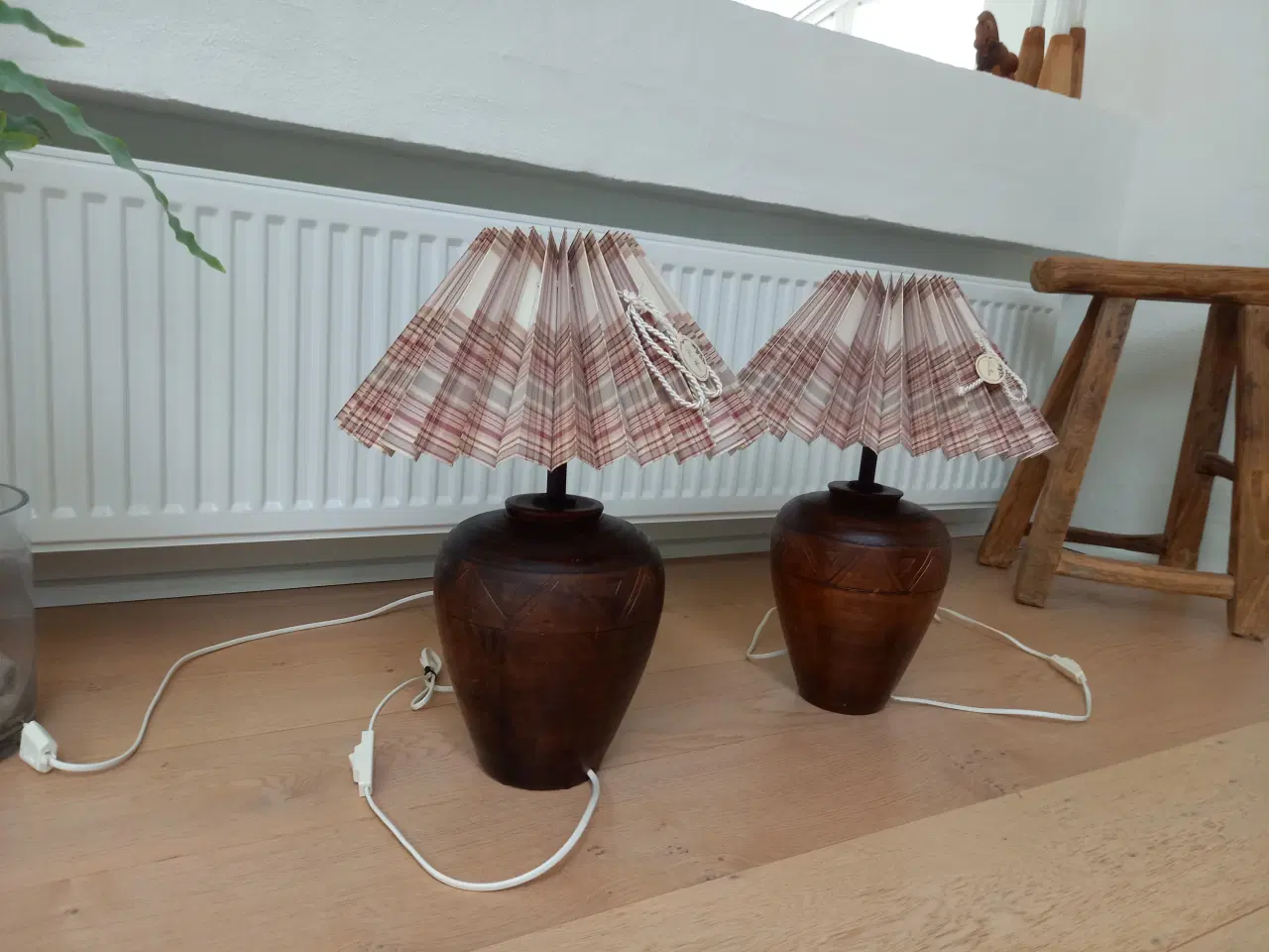 Billede 4 - 2 stk. flotte bordlamper med Lene Bjerre skærme