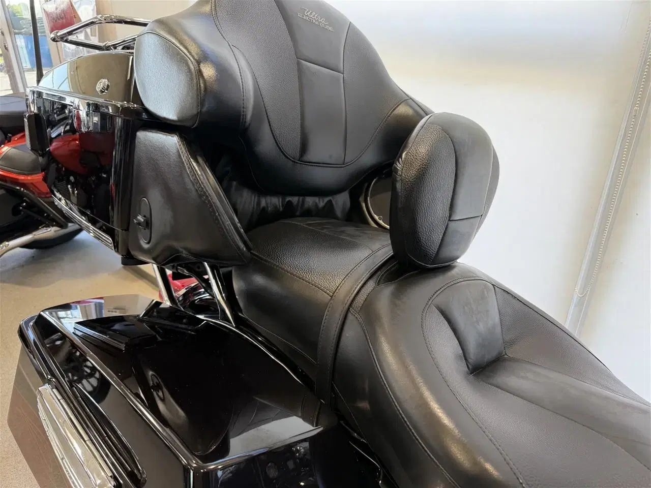 Billede 8 - Harley-Davidson FLHTCUSE Electra Glide Ultra Classic CVO 110"