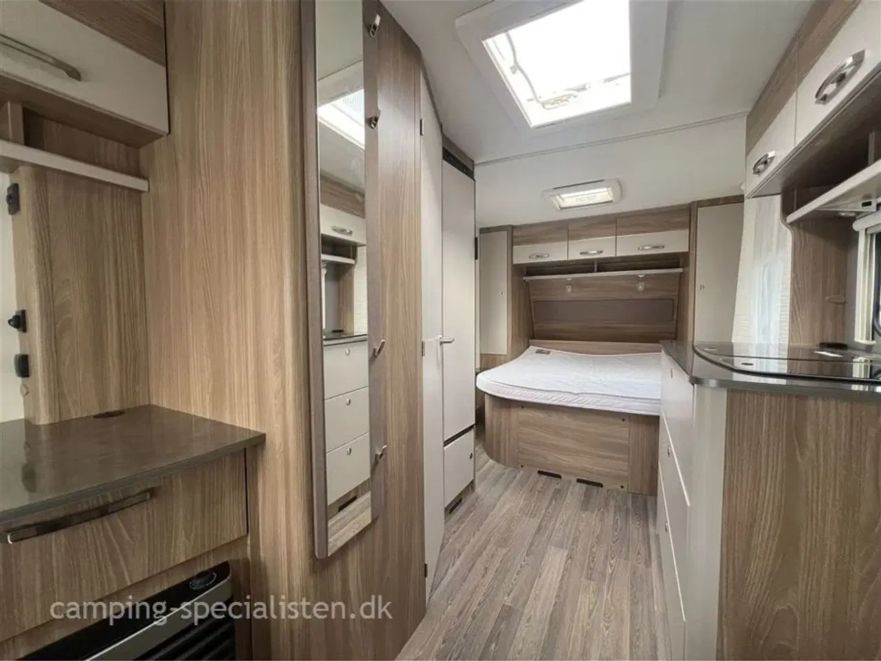 Billede 8 - 2018 - Bürstner Premio 490 TS   Bürstner Premio 490 TS 2018 - Se den nu hos Camping-Specialisten.dk