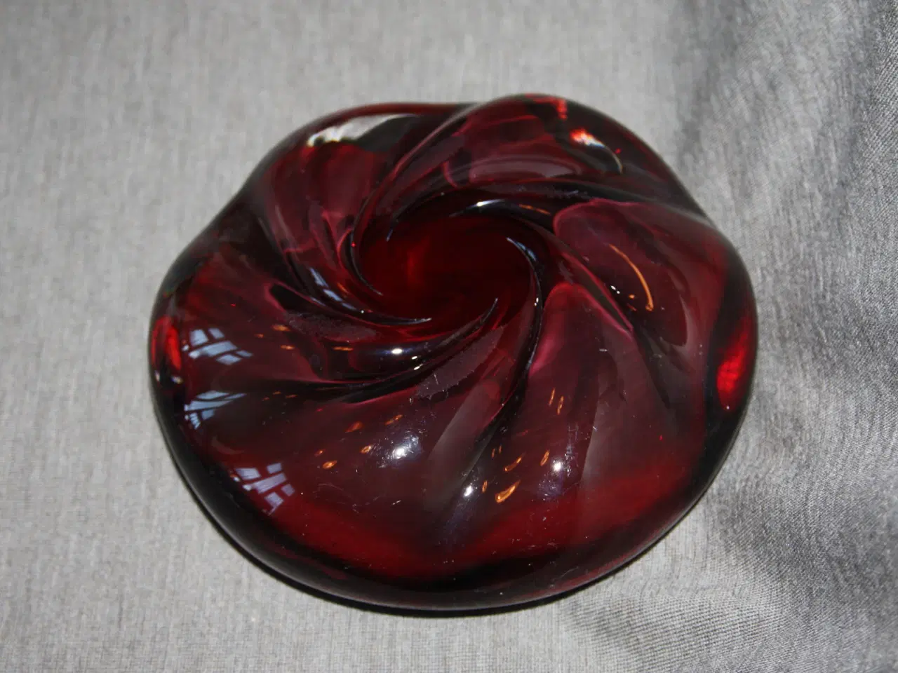 Billede 2 - Askebæger i glas Holmedaard ?? Svensk ?? Murano ??