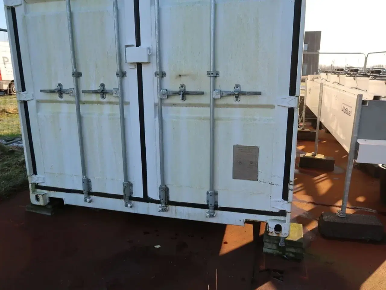 Billede 103 - 20 fods isolering container indrettet som testcenter af overskudsvarme (læs beskrivelse)