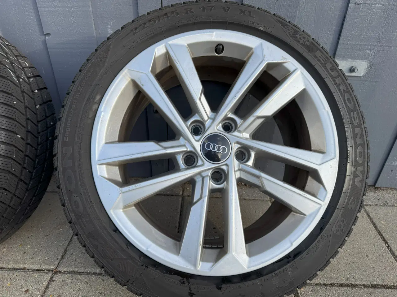 Billede 4 - Originale 17" AUDI fælge med vinterdæk