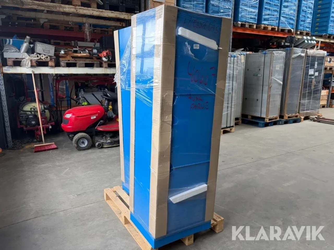 Billede 7 - Værkstedsskabe -2 styks