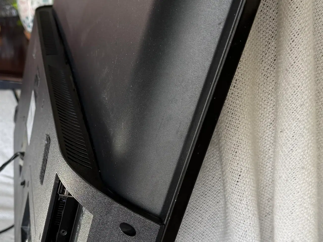 Billede 4 - Sharp 32" fladskærms-TV med fjernbetjening – 600.-